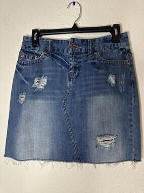 EUC American Eagle Women's Medium Wash Denim Distressed Mini Skirt Sz 0 Waist 29